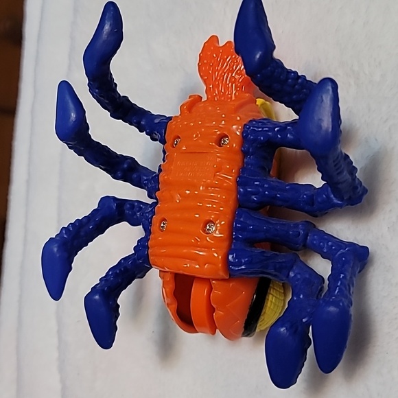 Vintage Marvel Spider-Man Sneak Attack Bug Buster Action Figure- Toy Biz 1998 - Picture 4 of 4